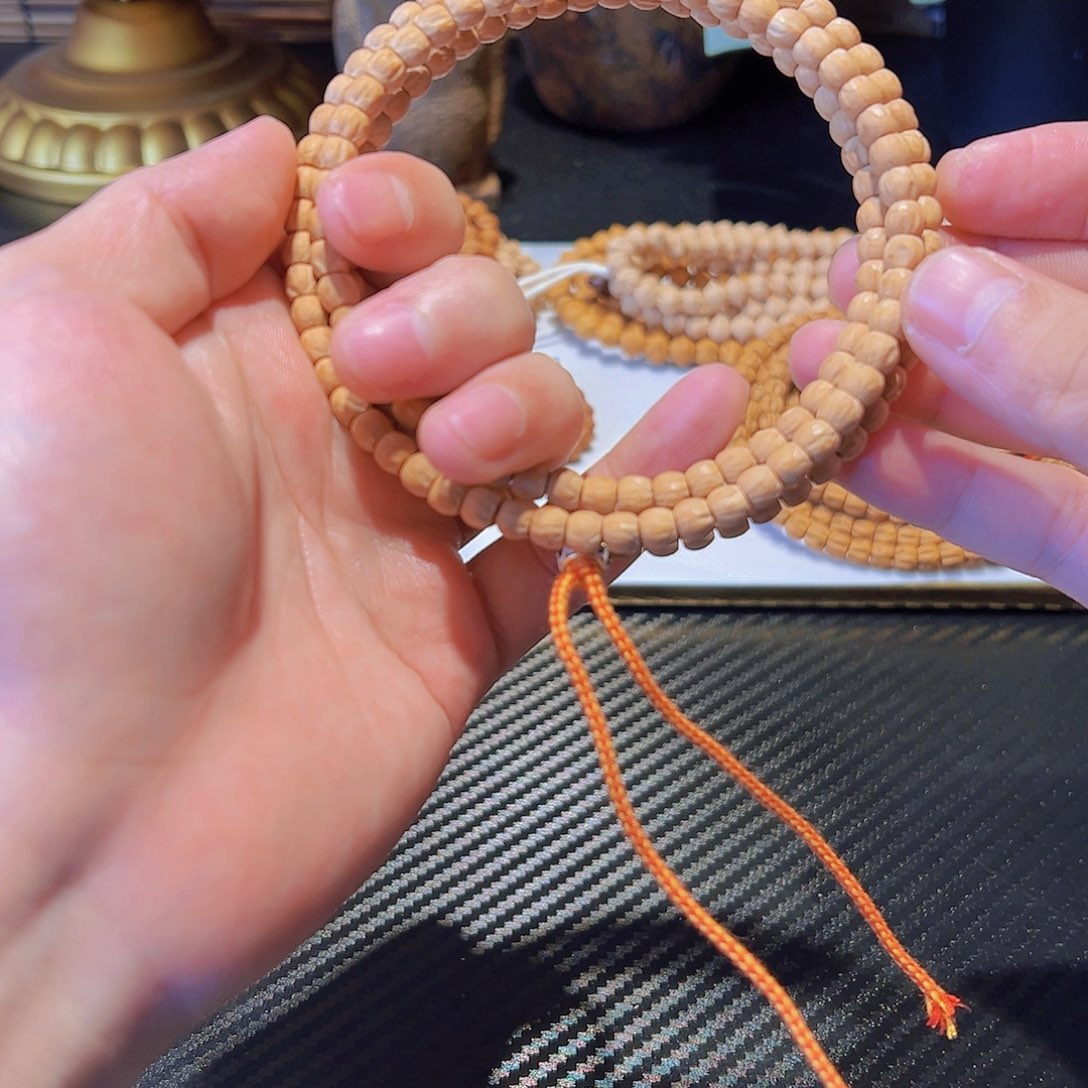 惊***蛰柏香籽/百香籽吊坠