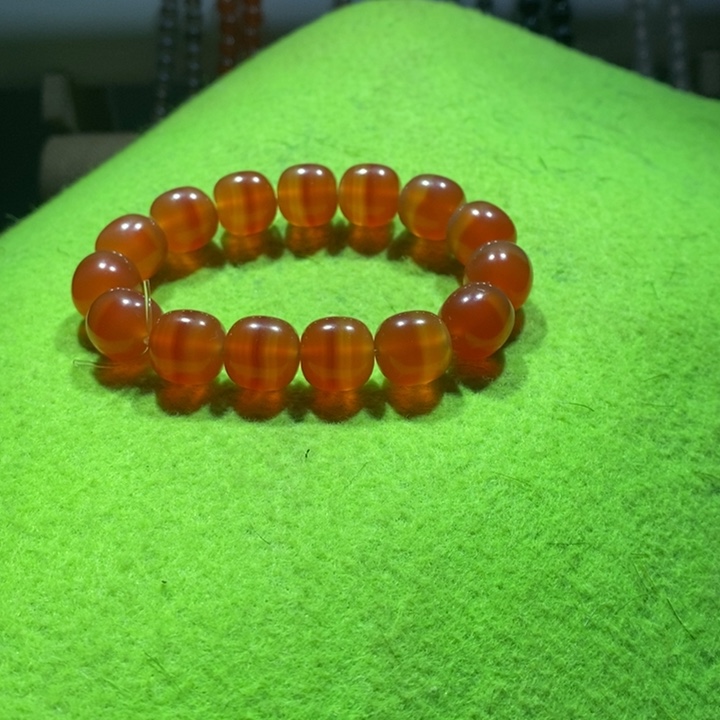 玛瑙/玉髓手串未镶嵌创****东