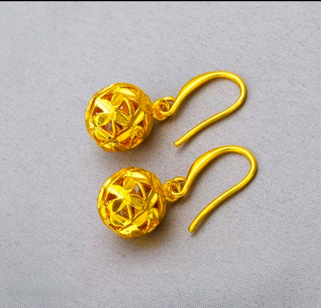 铜合金耳饰 铜合金耳饰【四叶草镂空绣球耳钩】时尚百搭