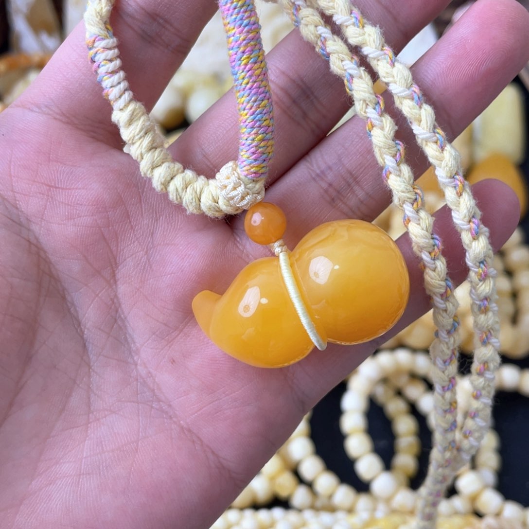 琥珀裸石未镶嵌焦皮料葫芦