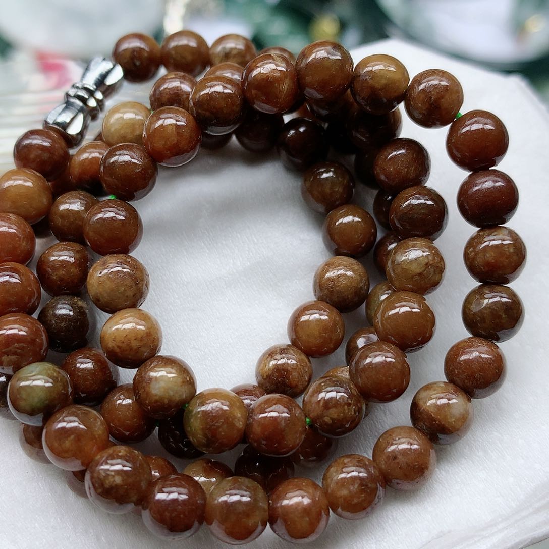 翡翠颈饰未镶嵌手串