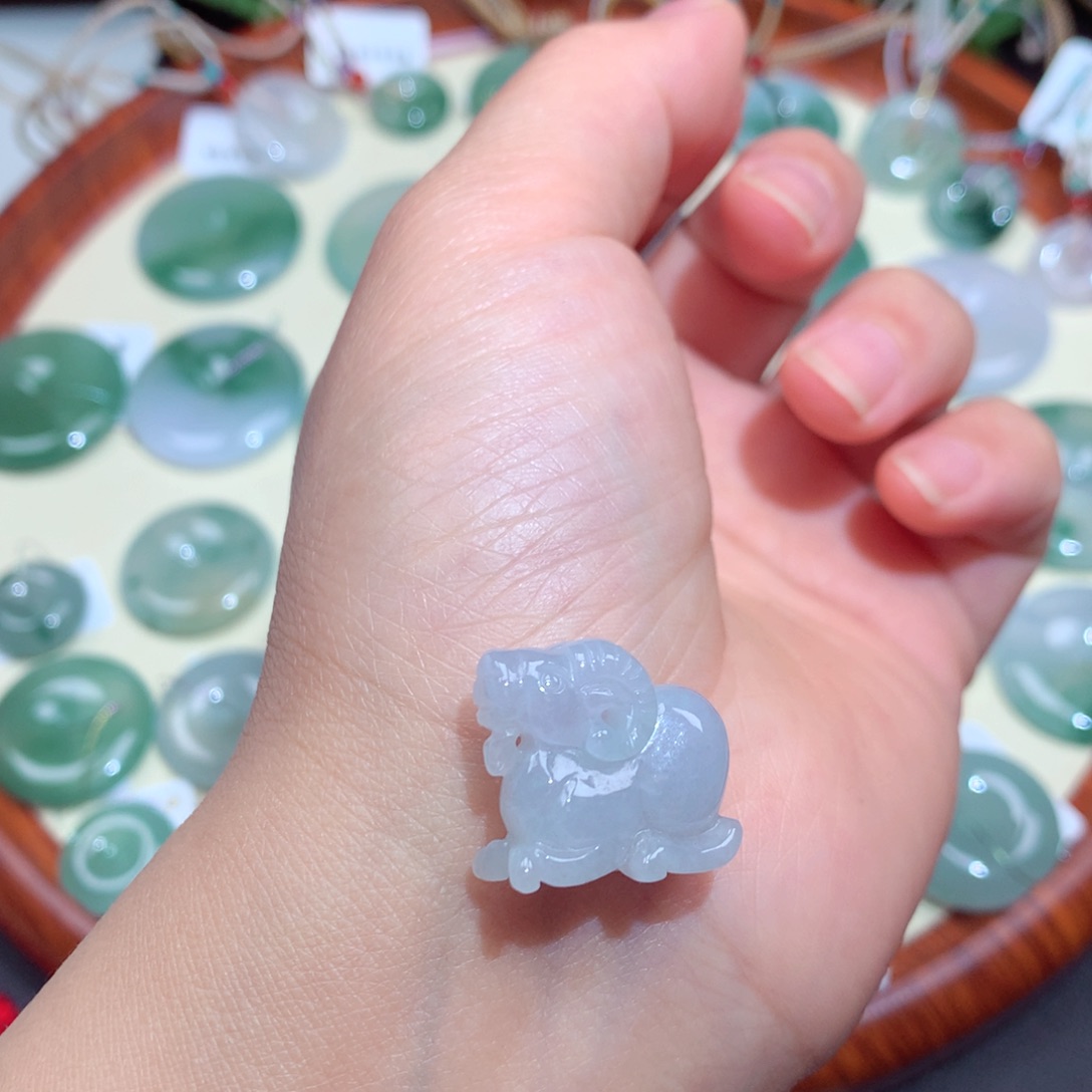 翡翠未镶嵌颈饰翡翠吊坠22