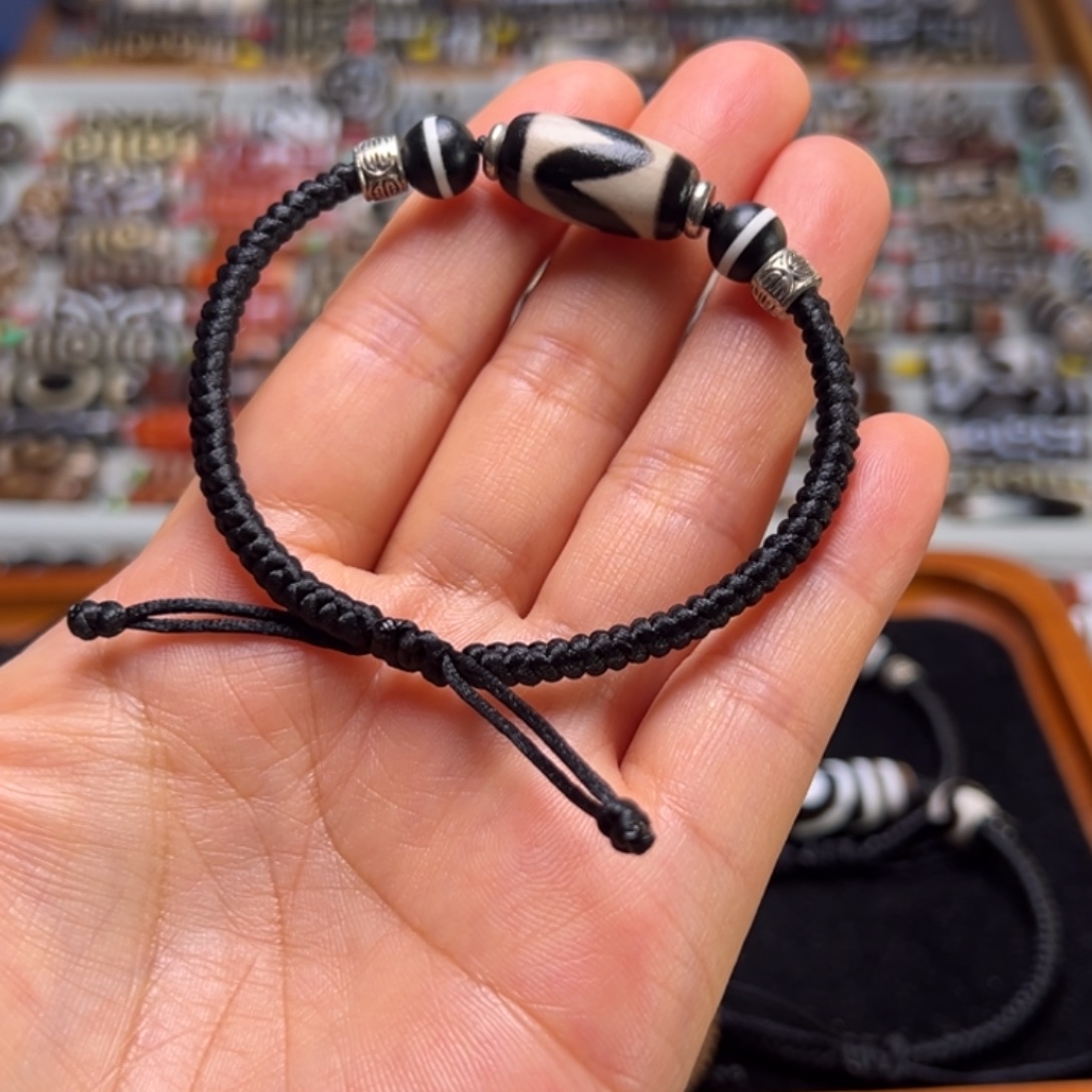 如***姐玛瑙/玉髓未镶嵌颈饰