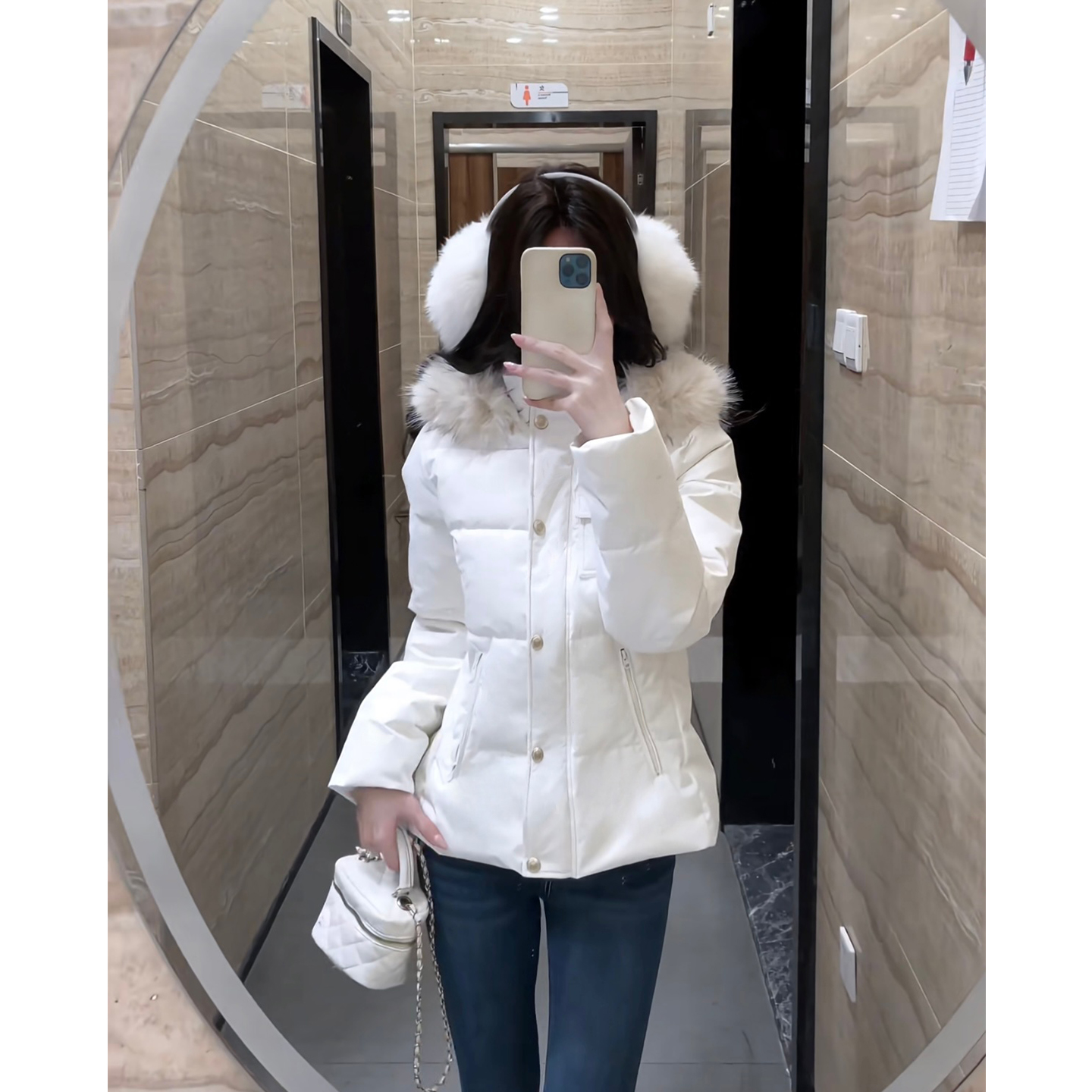 白色大毛领连帽羽绒服女冬季2025年新款修身收腰90白鸭绒加厚外套