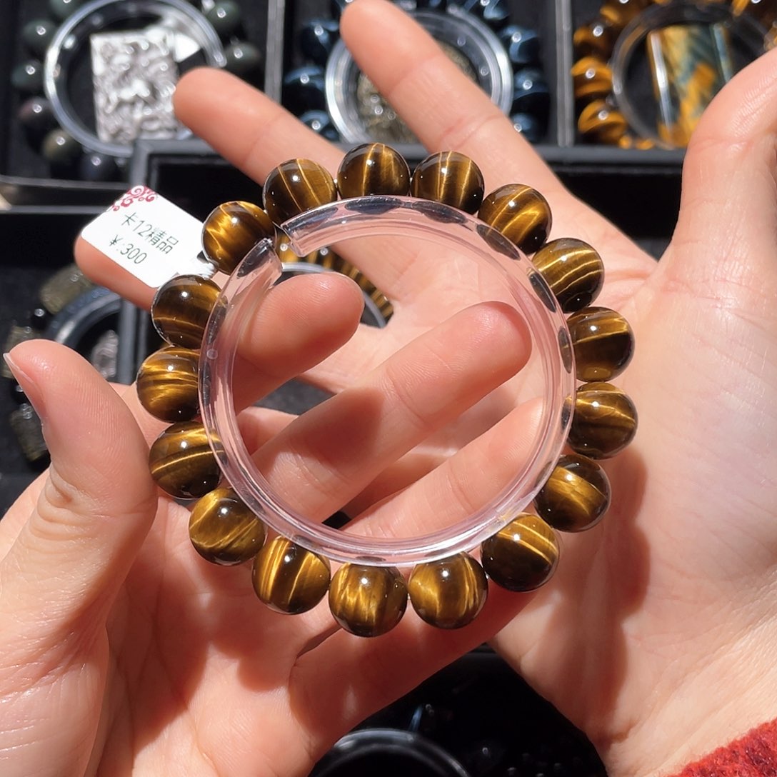 木变石（虎睛石）手链未镶嵌t***?