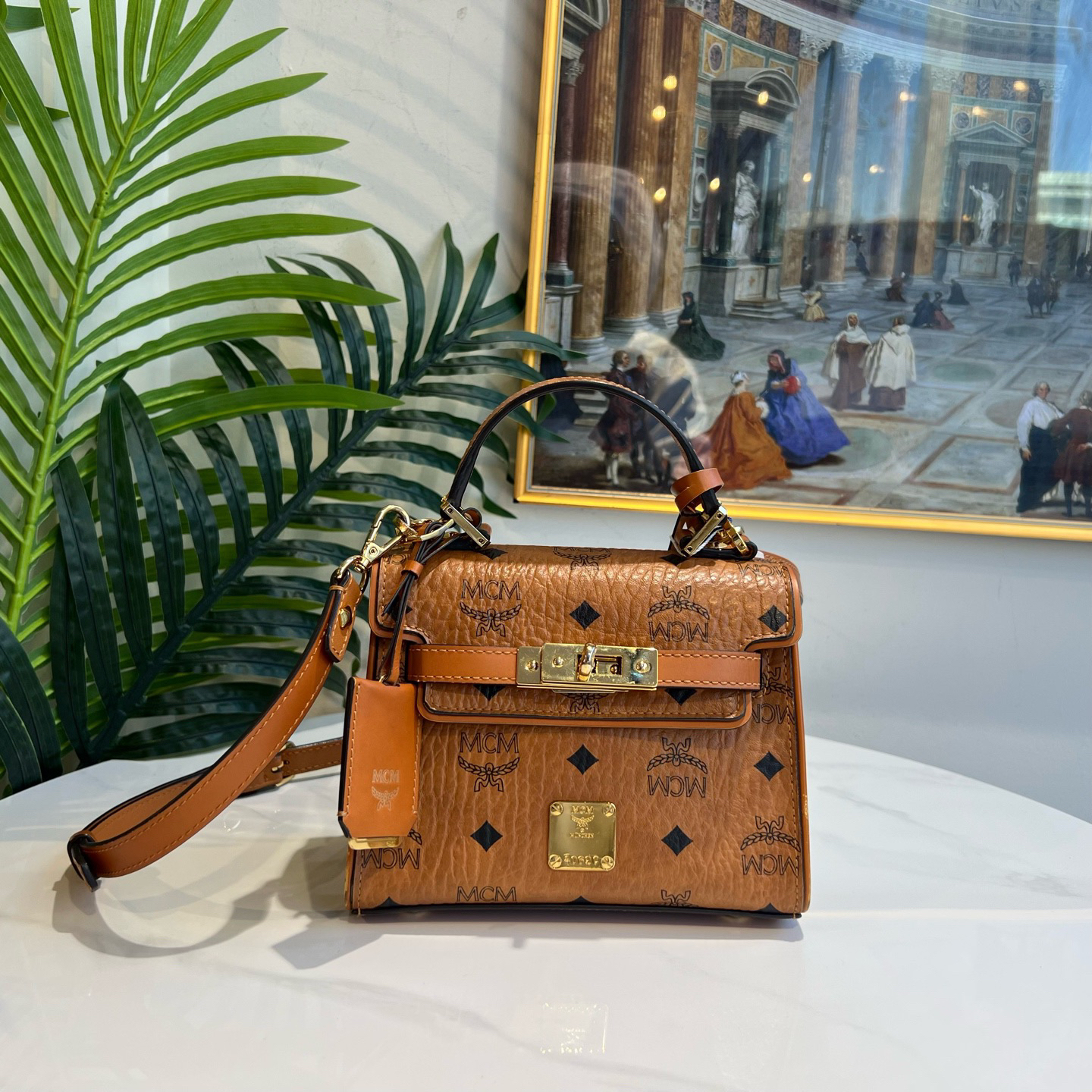 95新 MCM 御古屋/47830/kelly 斜挎包