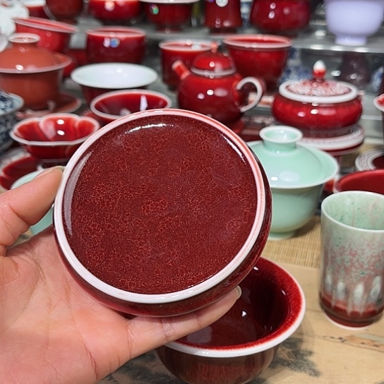 景德镇陶瓷红马坊盖置