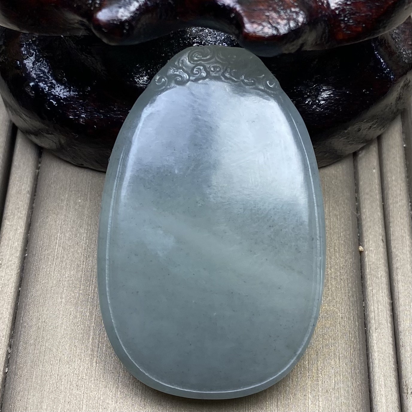 天然和田玉无事牌新疆黑山料青花牌子油润挂件一物一证