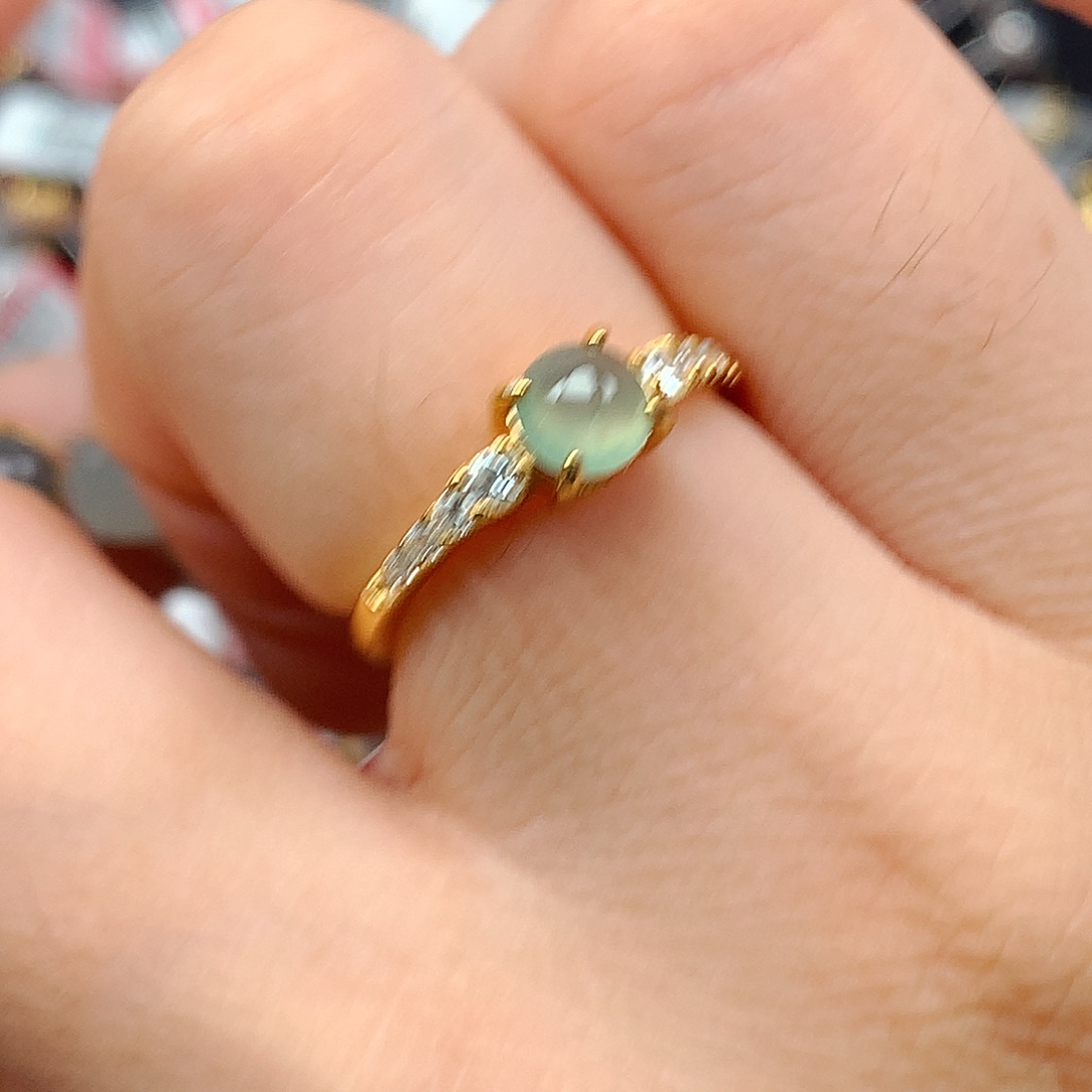 翡翠戒指银S925镶嵌天然翡翠戒指