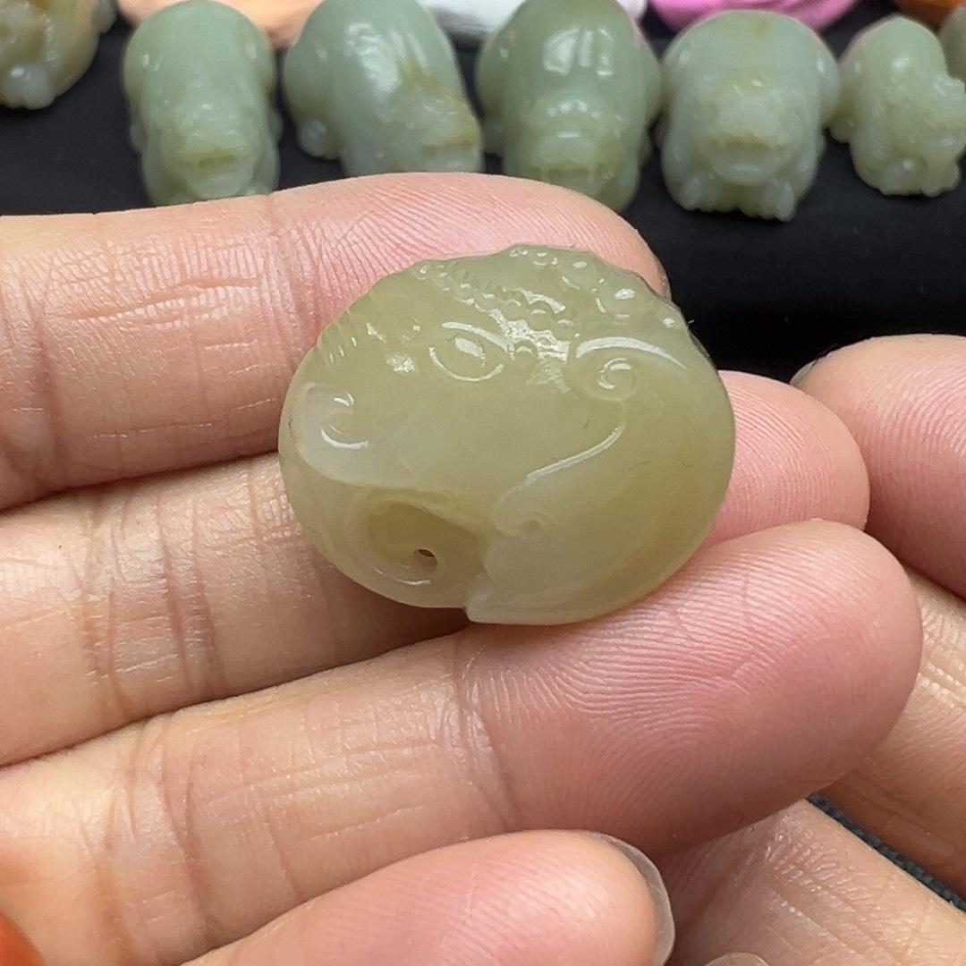 和田玉（糖玉）未镶嵌吊坠(不含链)