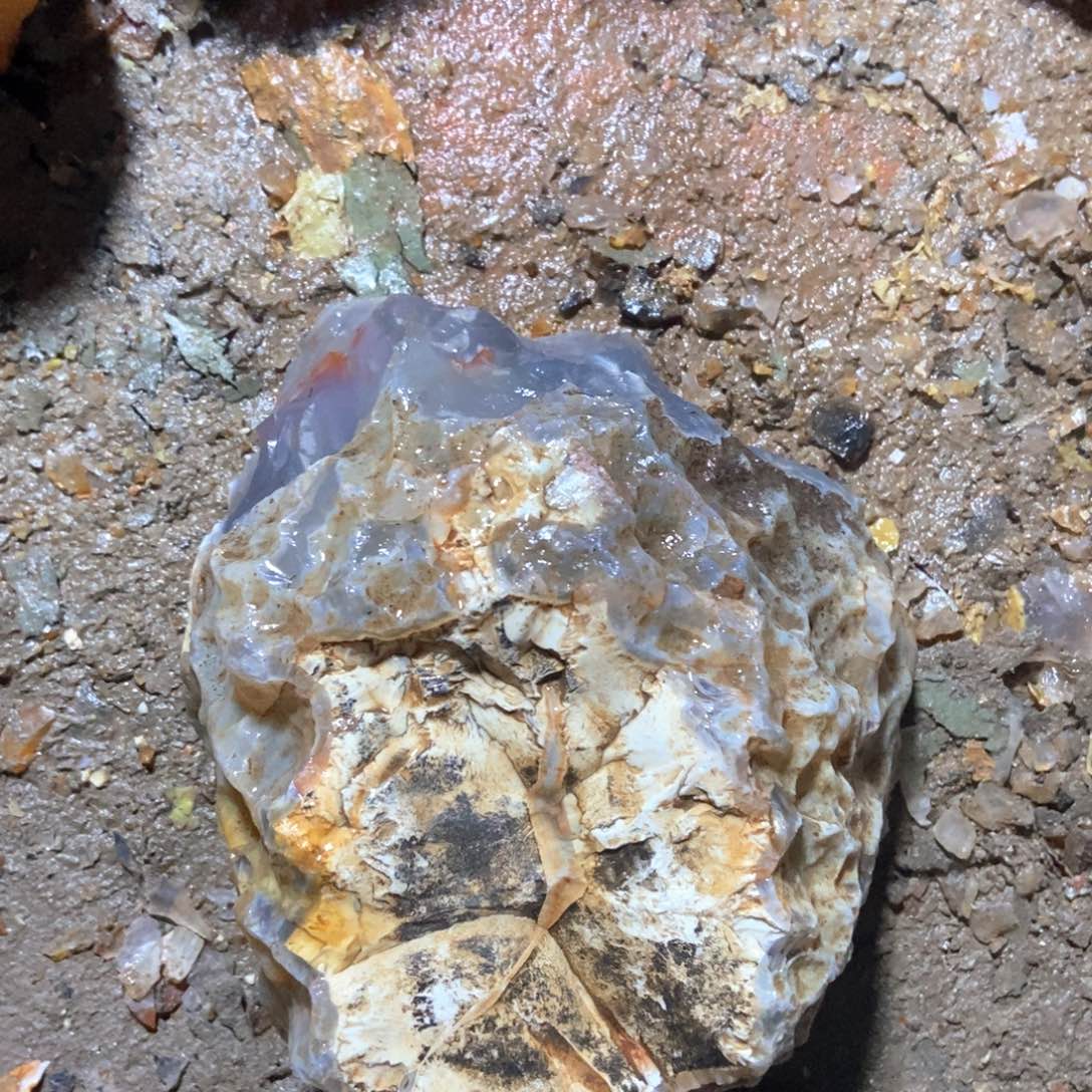 悦***悦定制玛瑙原石切开不退