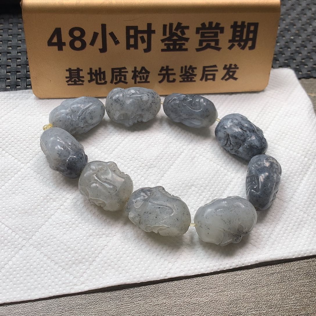 颈饰未镶嵌和田玉罗汉