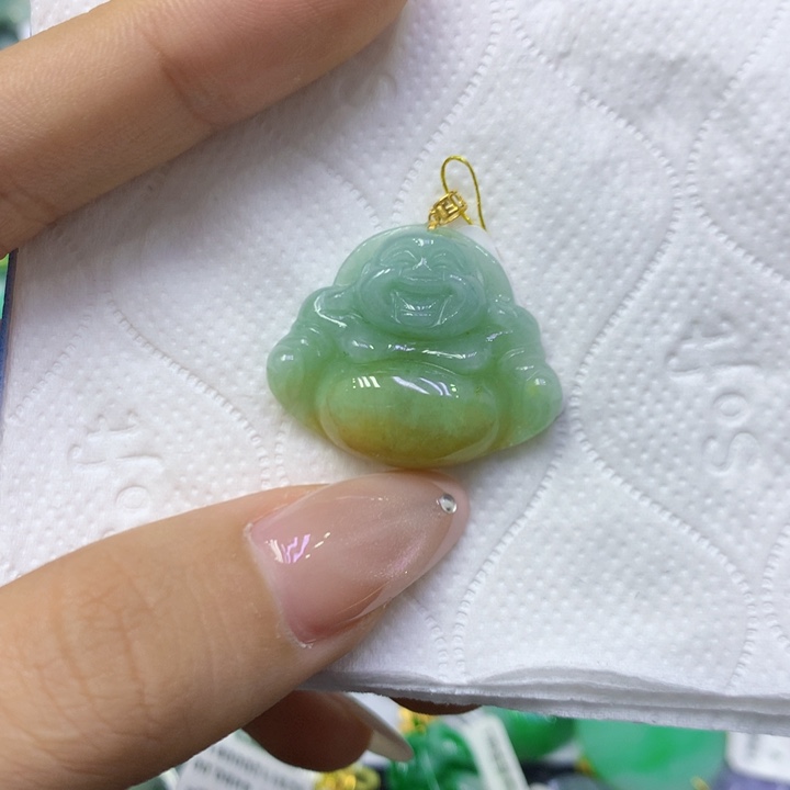 颈饰18K金镶嵌翡翠