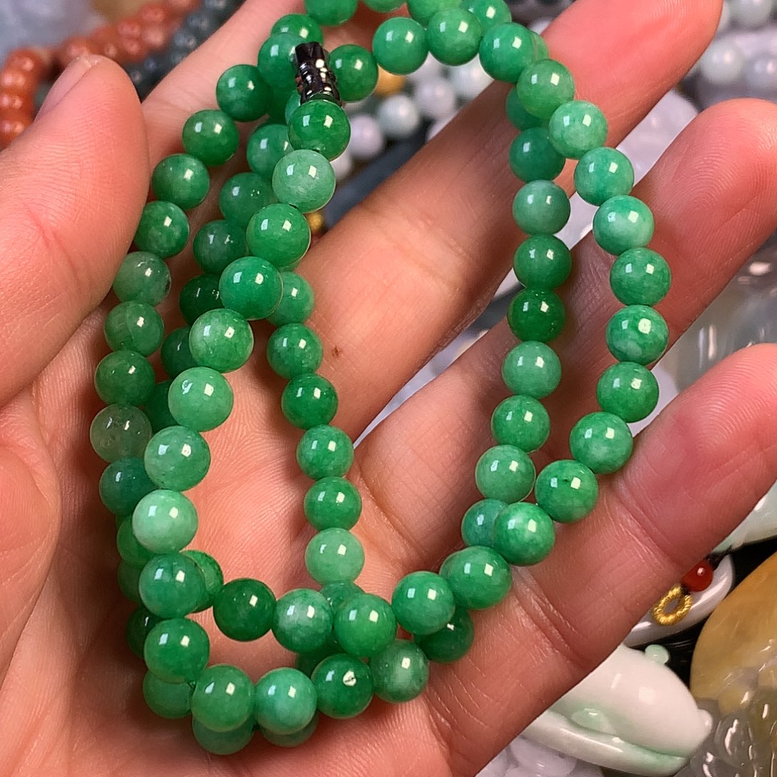 里***予翡翠未镶嵌颈饰天然翡翠