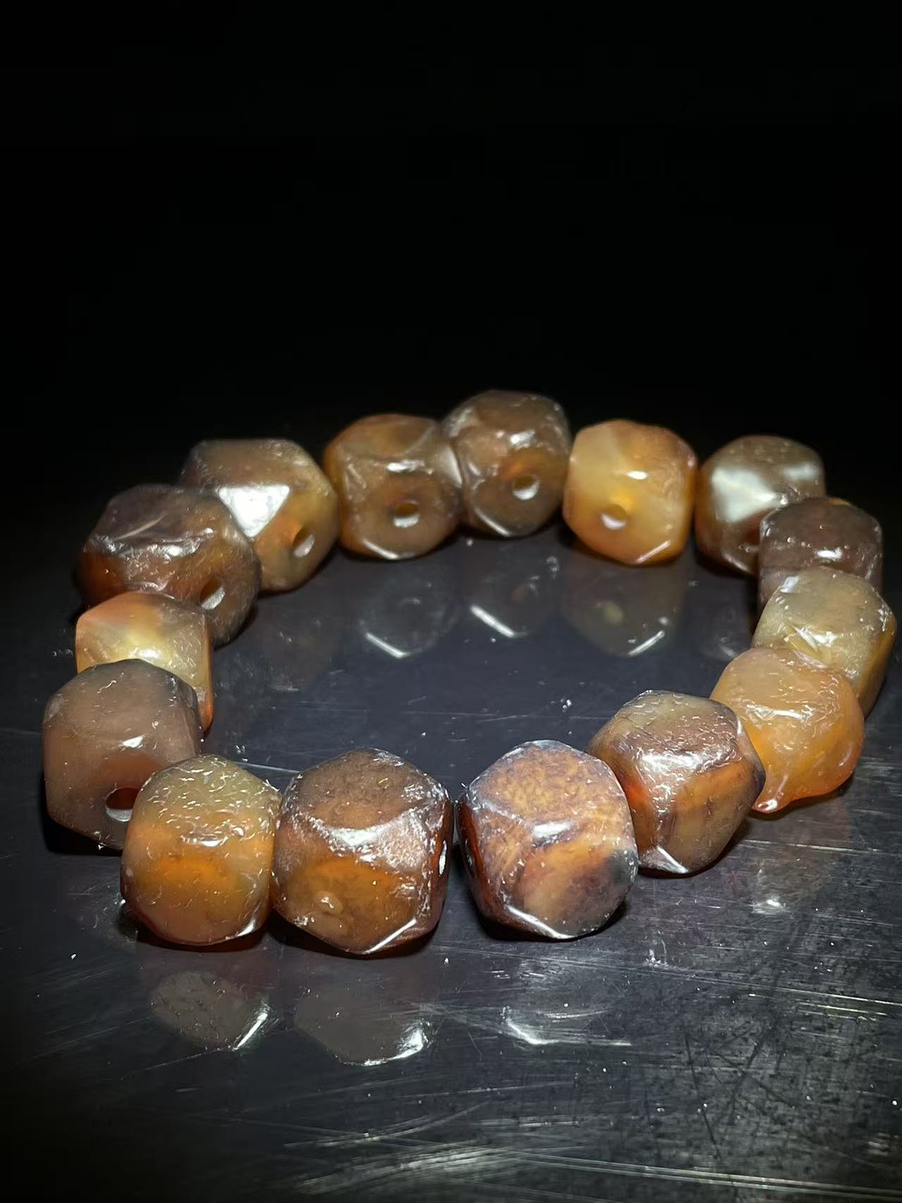 旧藏  唐珠八棱唐珠玛瑙一颗