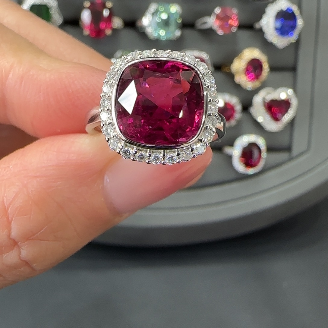 碧玺18K金镶嵌戒指4.55ct