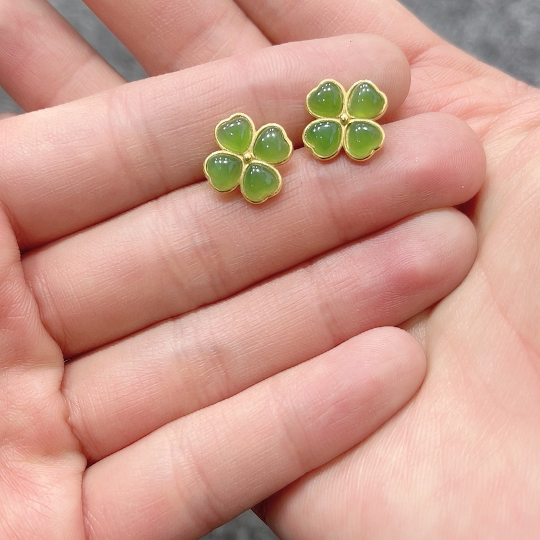 和田玉耳坠。k k银S925镶嵌