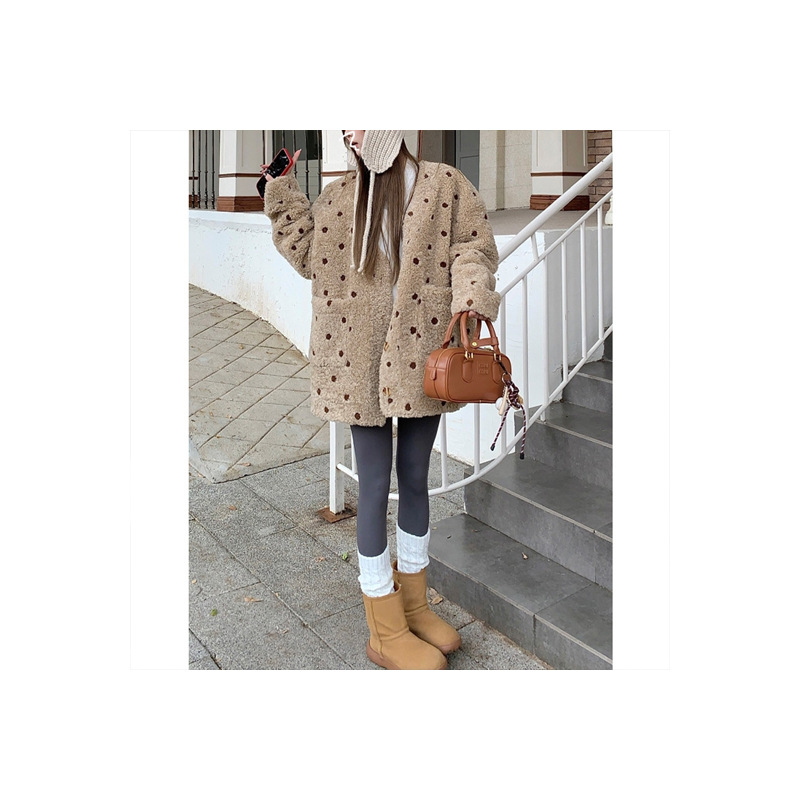 奶茶啵啵羊羔毛外套慵懒保暖波点撞色皮草开衫设计感潮