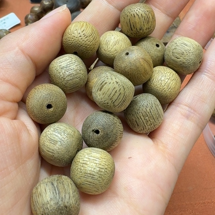 大叶紫檀（黑酸枝木类）
