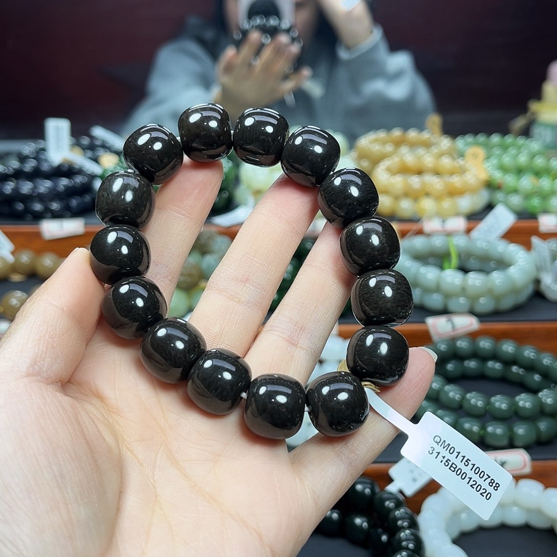 和田玉未镶嵌手链