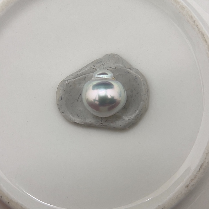 未镶嵌海水珍珠颈饰10.1 澳白 小灯泡 特价不退换