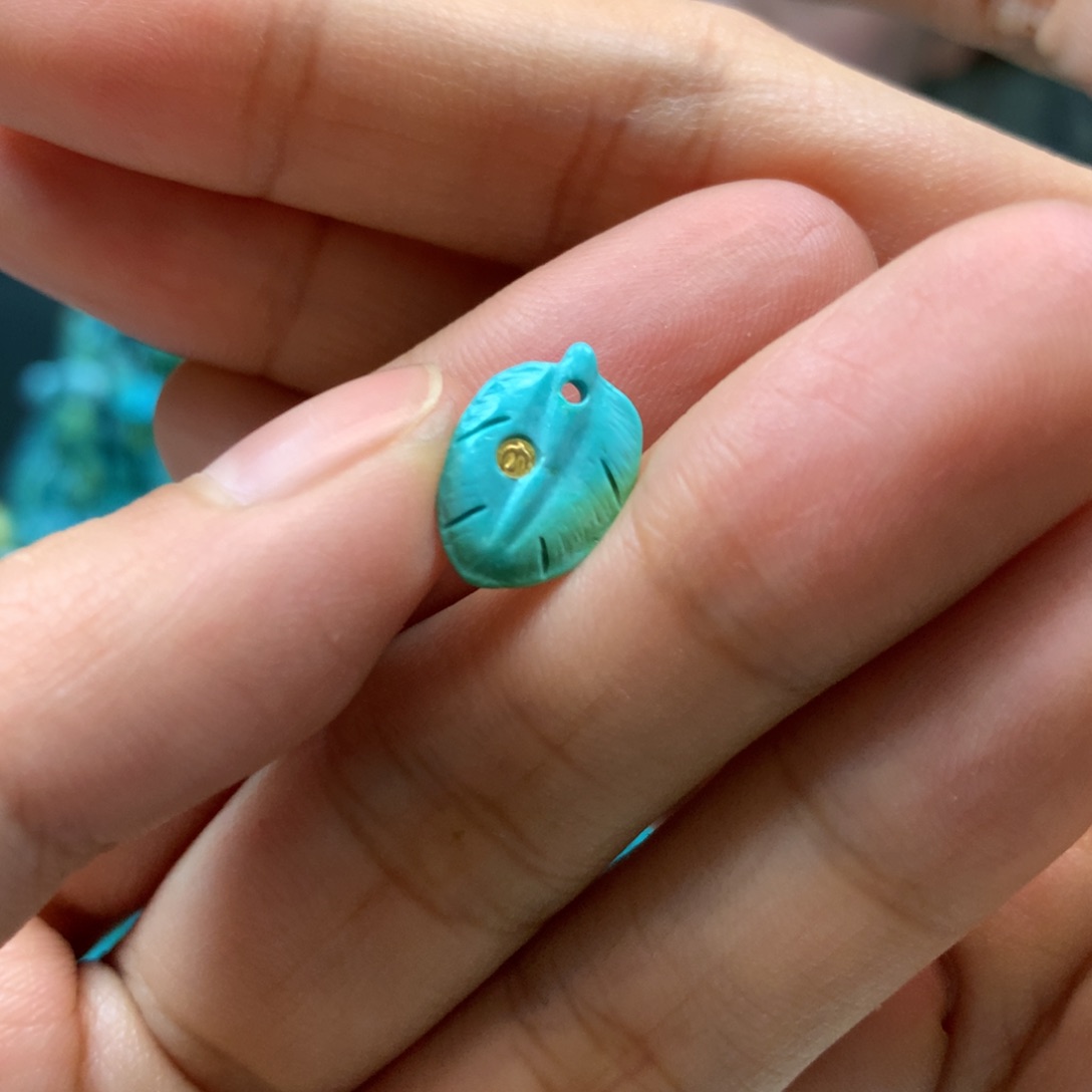 绿松石配饰未镶嵌