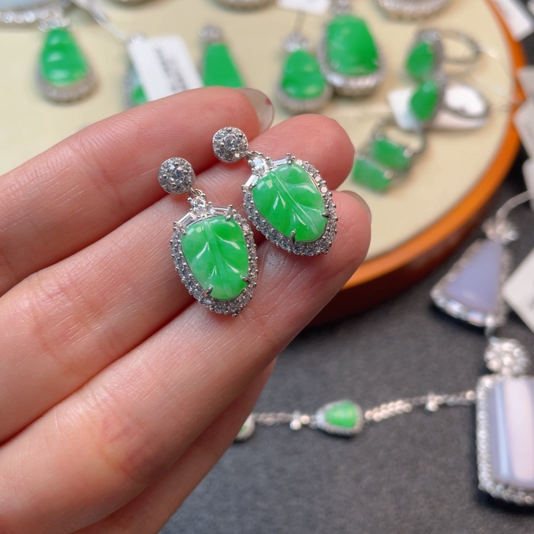 翡翠吊坠(不含链)银S925镶嵌耳钉