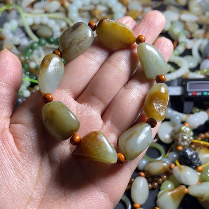 手链未镶嵌和田玉太*