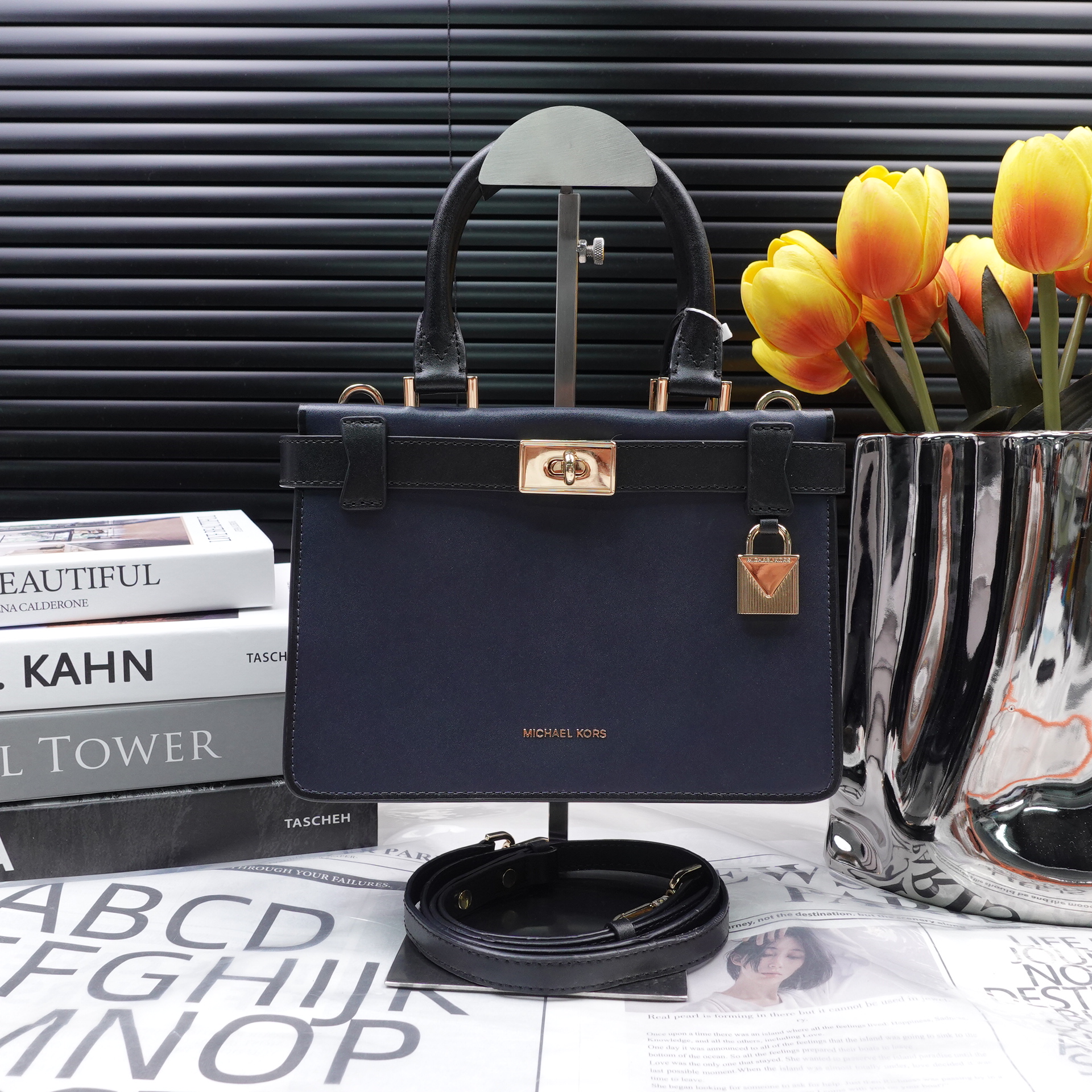 95新 MICHAEL KORS/迈克高仕 单肩包/T10234345