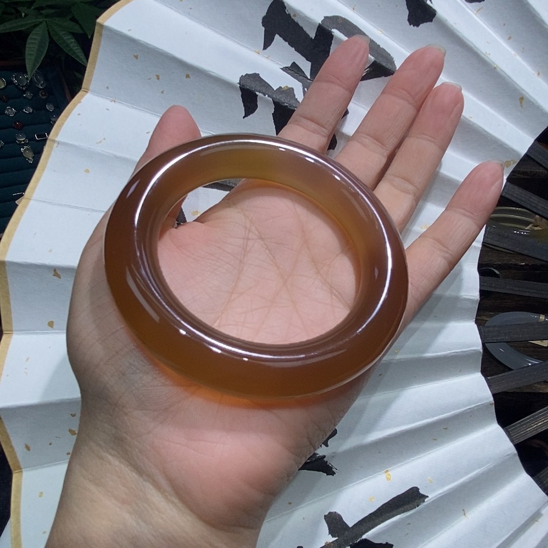 玛瑙/玉髓手镯未镶嵌鑫***?