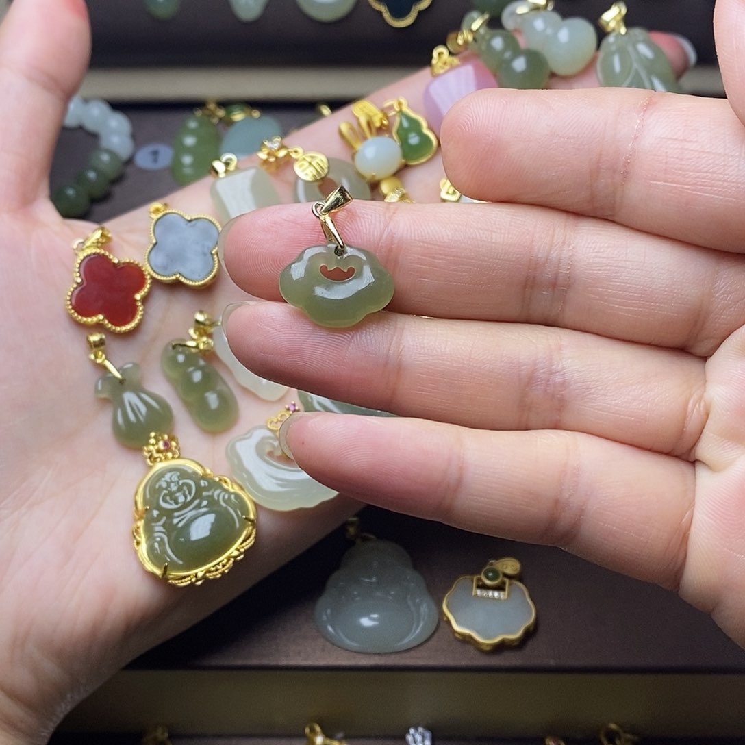 和田玉颈饰银S925镶嵌