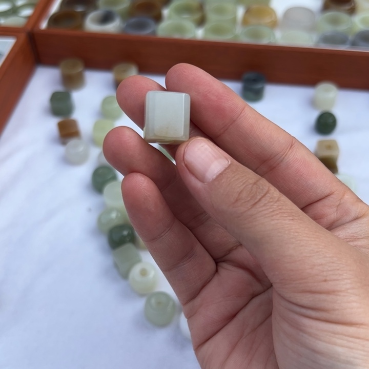 3***.和田玉未镶嵌手链和田玉桶珠走播代购