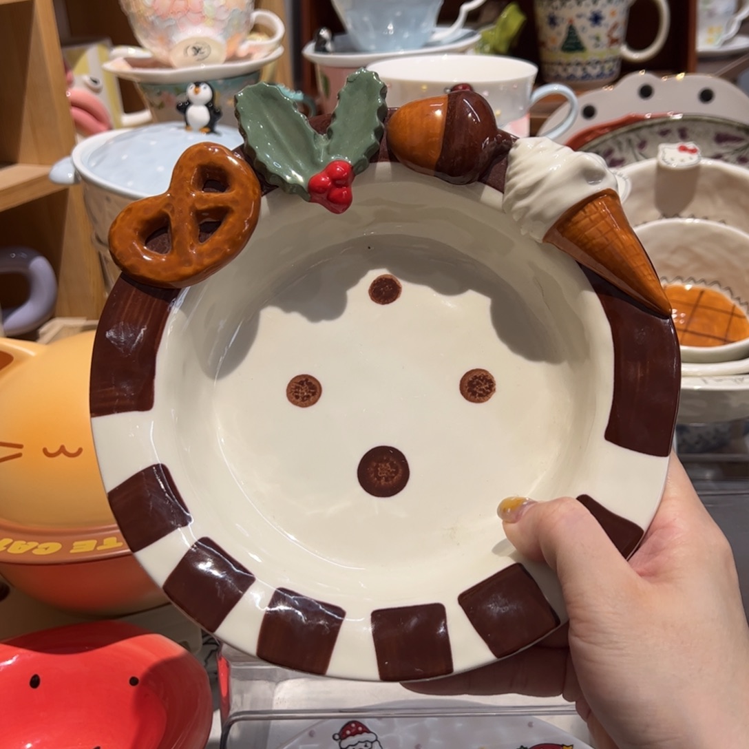 圣诞立体饼干草帽盘