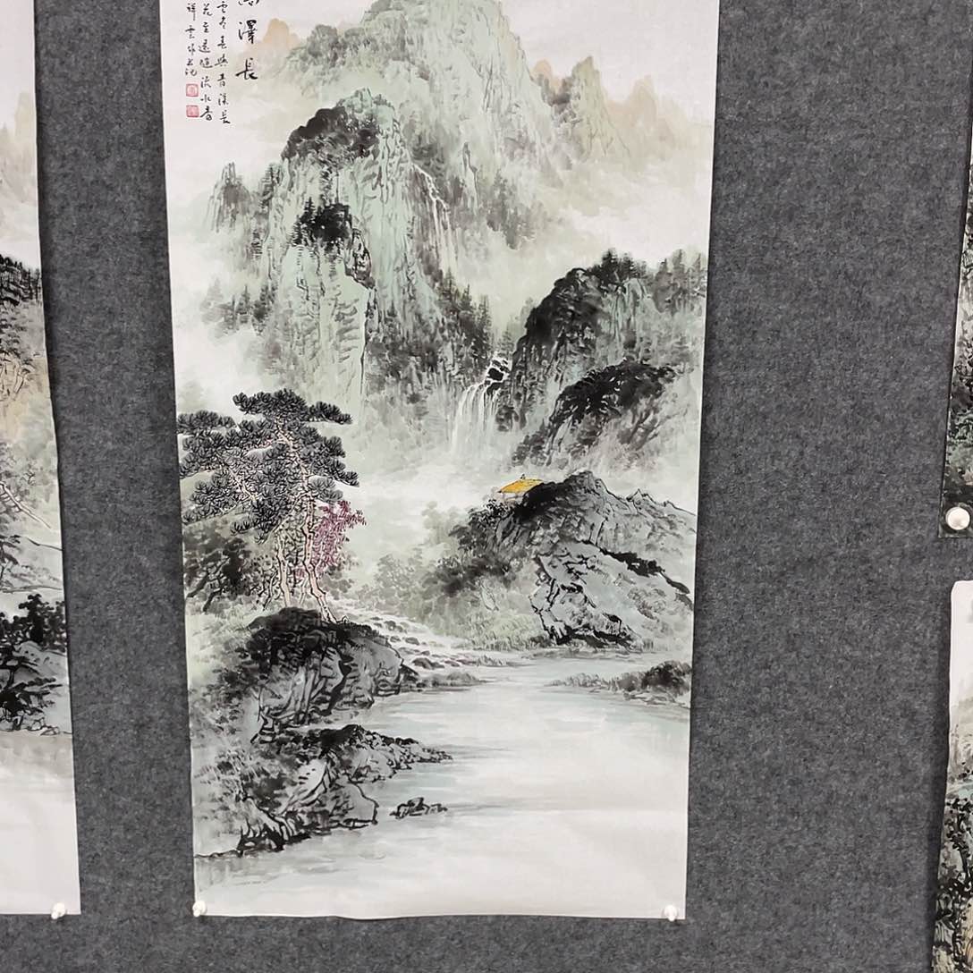 国画翰****院四尺画芯作品