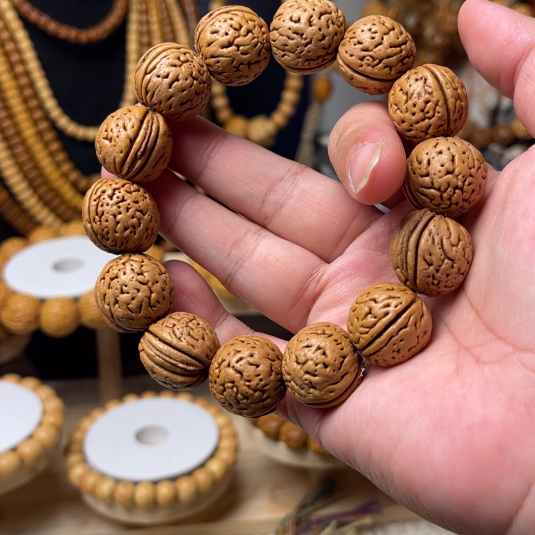 娵***訾桃核红魔原皮粉丝福利