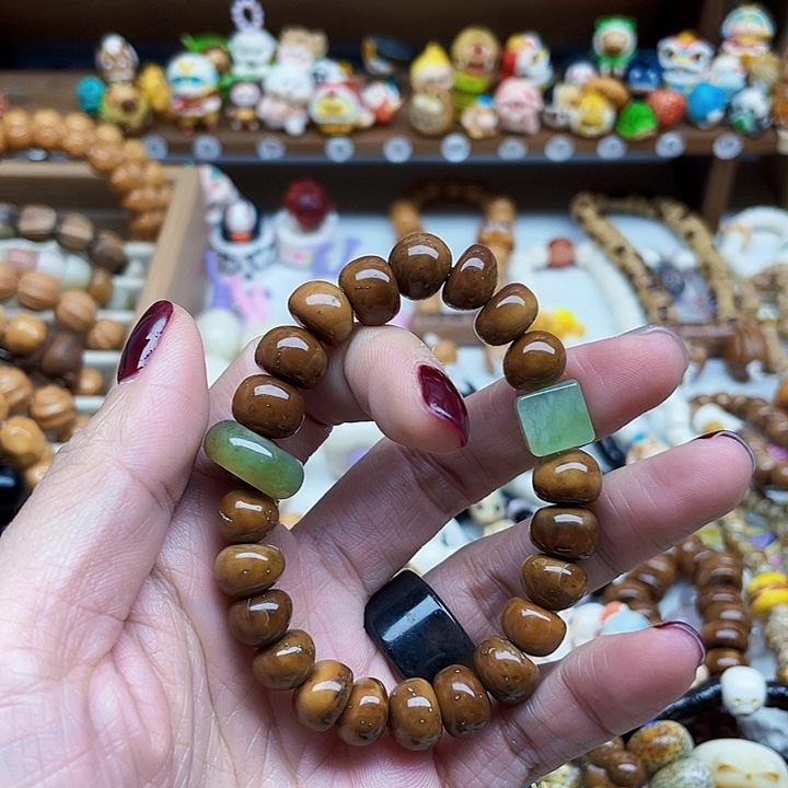 吊坠柏香籽/百香籽85