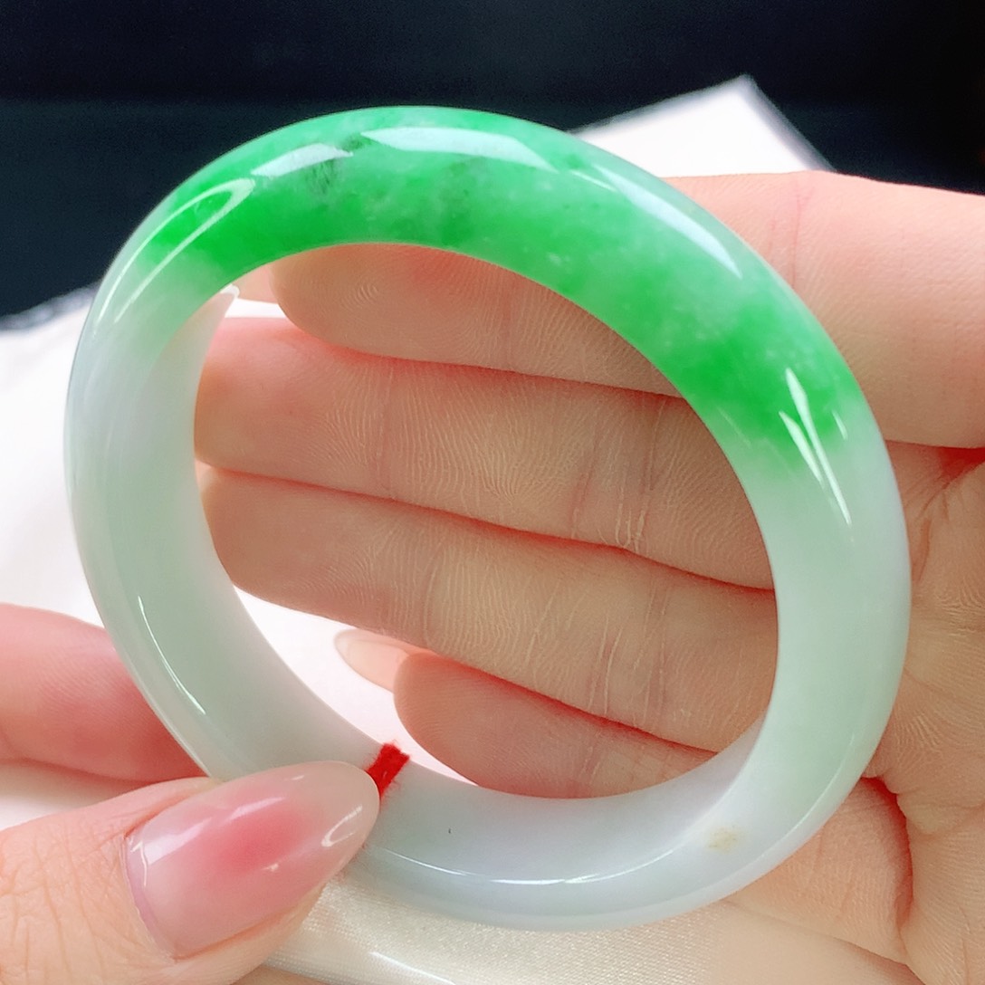 未镶嵌手镯翡翠629