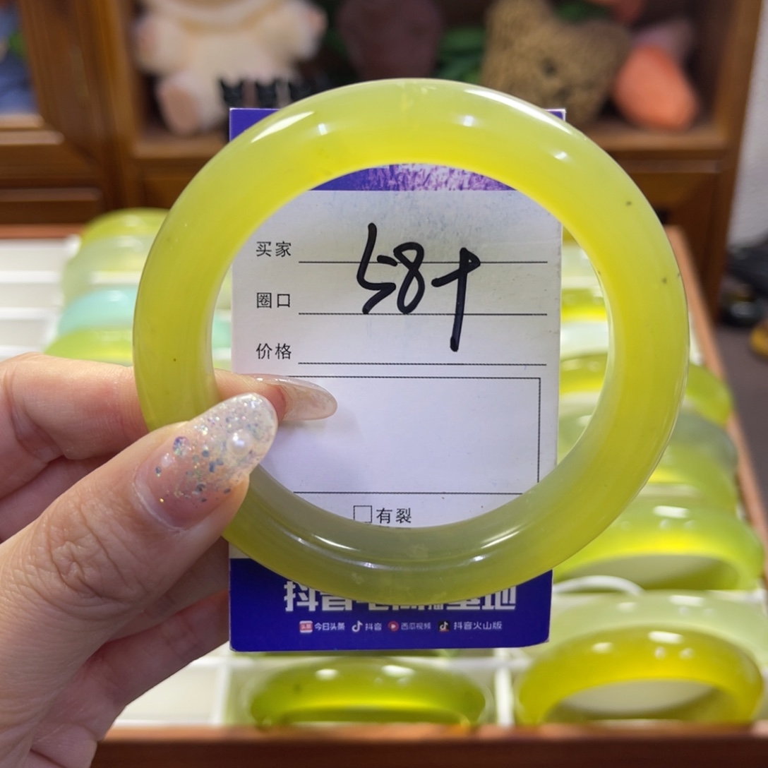 蛇纹石玉未镶嵌手镯102