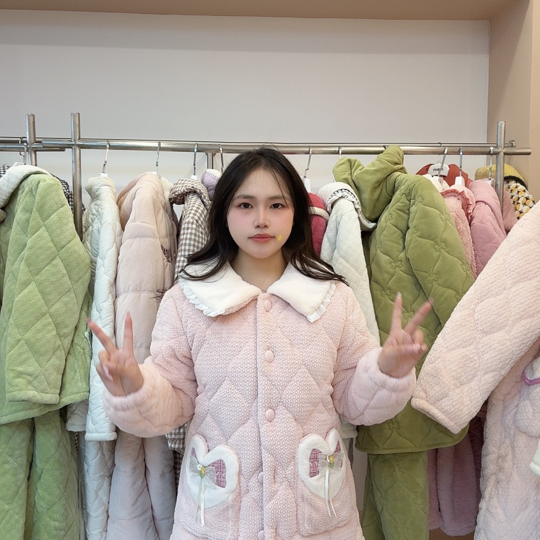 轩***呢三醋酯纤维5159 L码 粉色