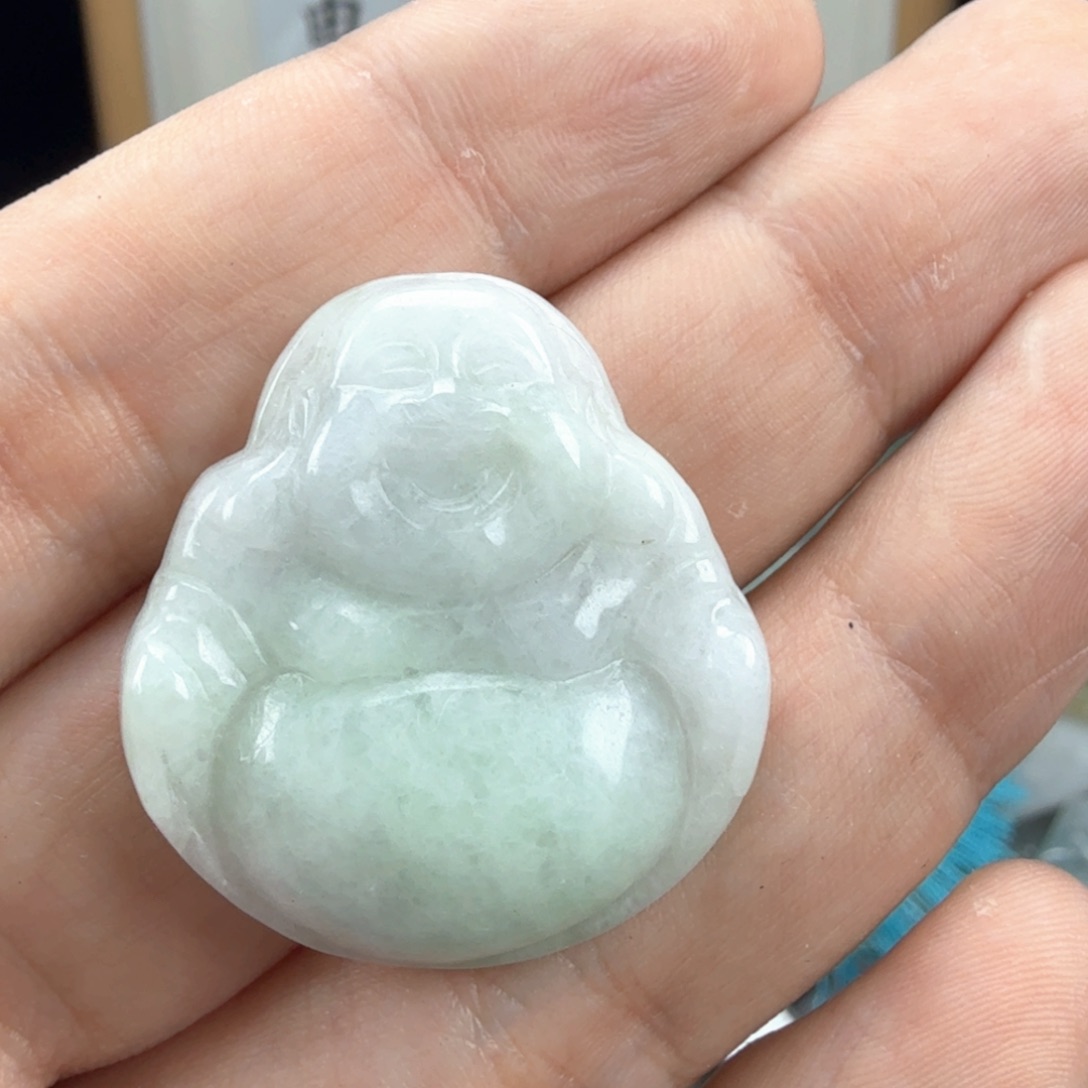 翡翠挂件未镶嵌翡翠