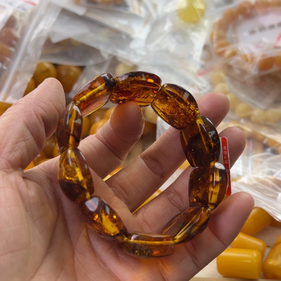 琥珀珠宝奇石未镶嵌