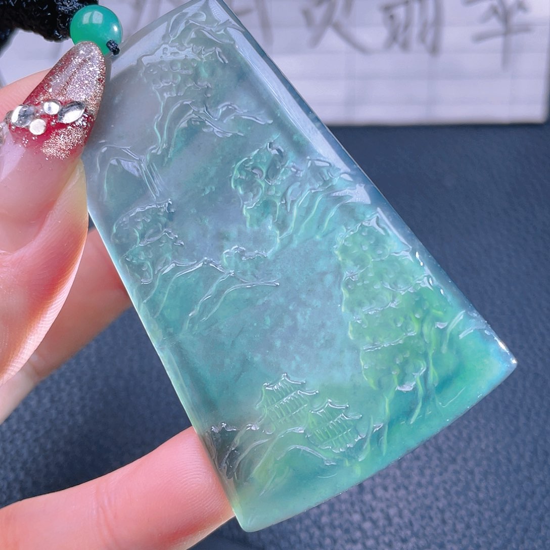 翡翠颈饰未镶嵌88888888888888