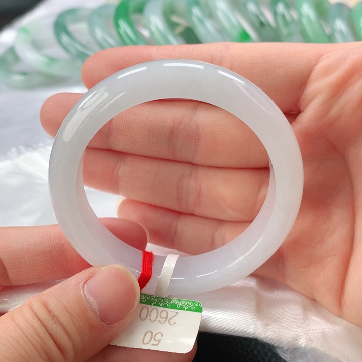 翡翠手镯未镶嵌缅甸A货翡翠手镯