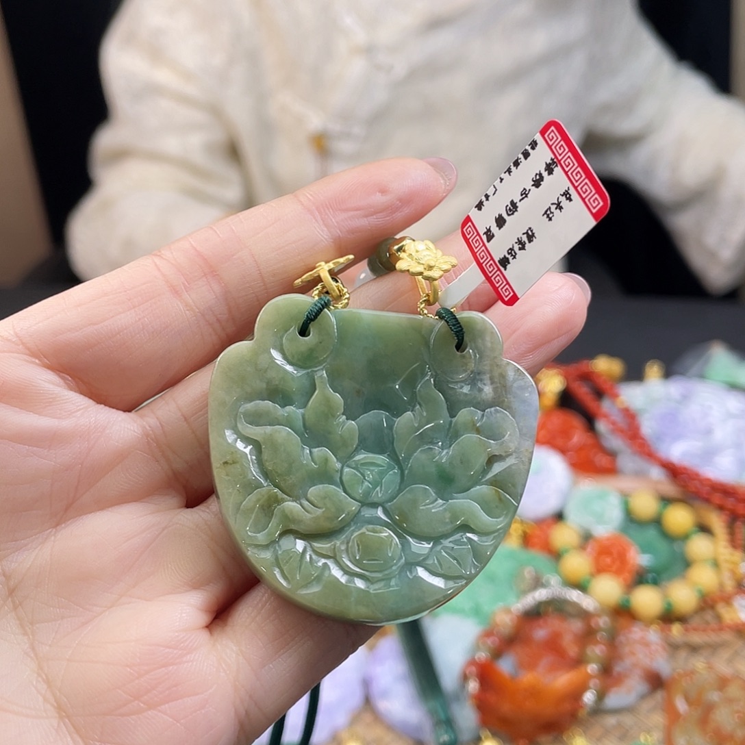 翡翠未镶嵌颈饰代编织