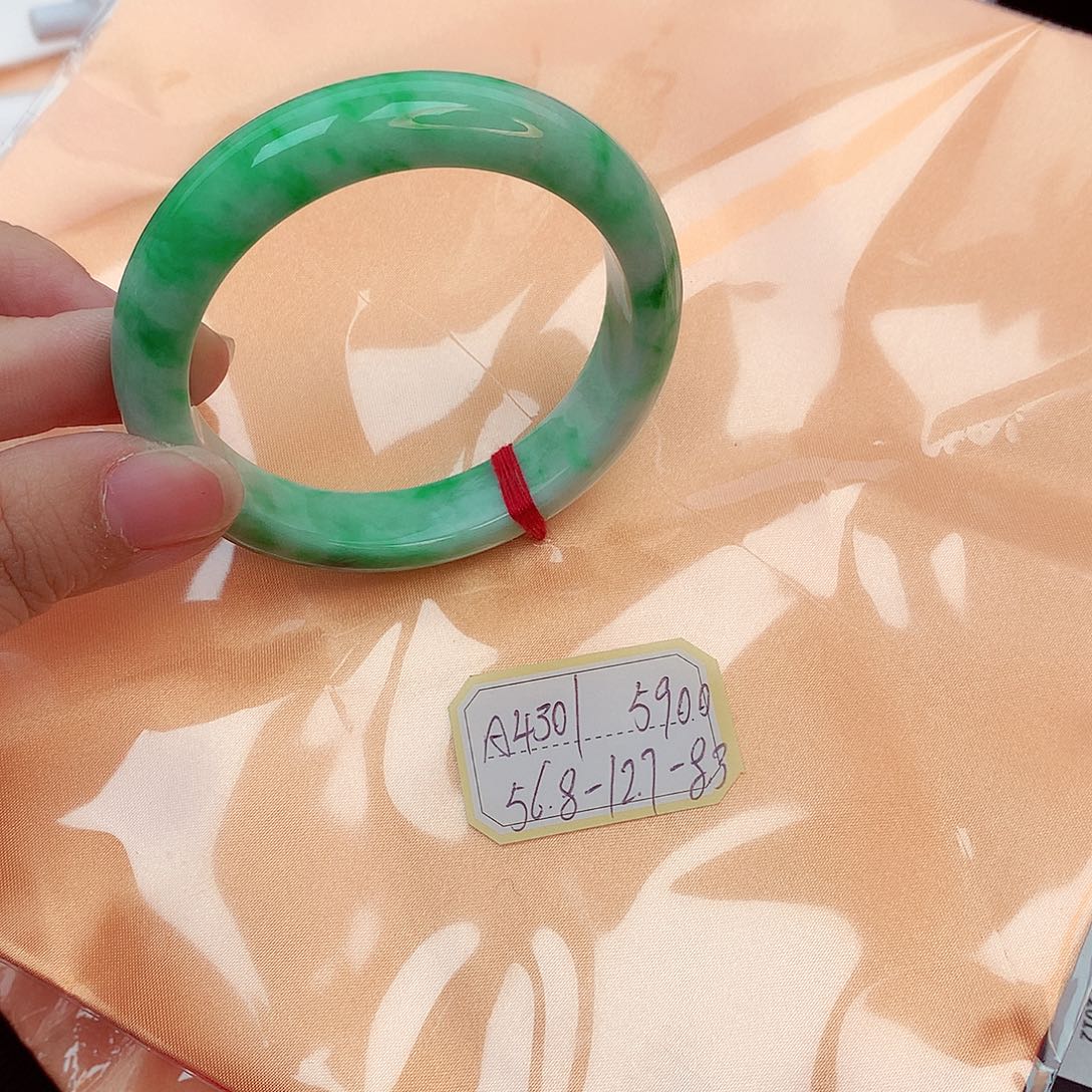 翡翠未镶嵌手镯缅甸翡翠