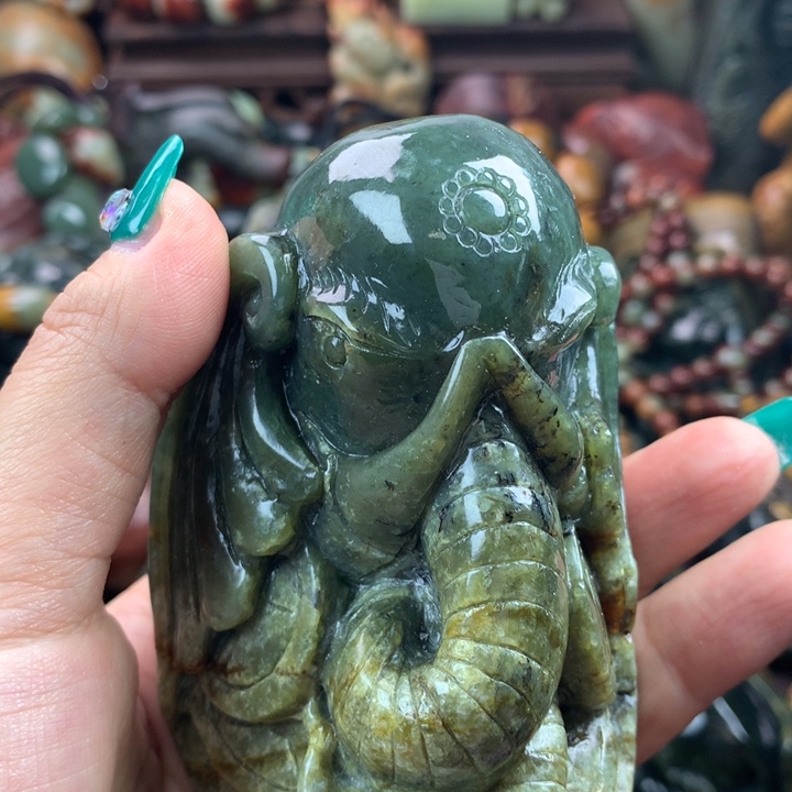 岫岩河磨玉（透闪石质玉）把件未镶嵌