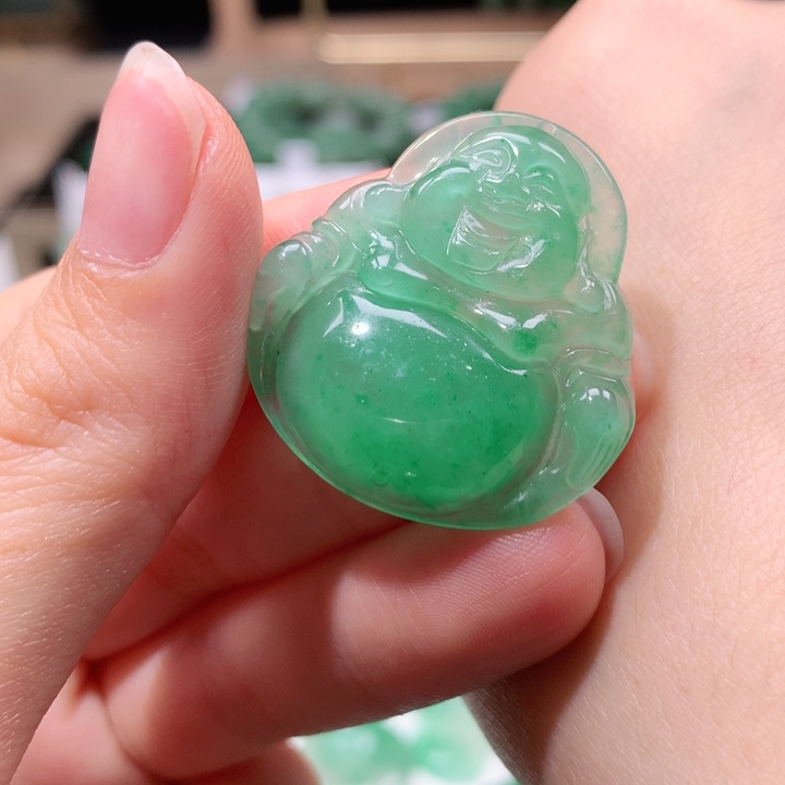 石英质玉未镶嵌颈饰