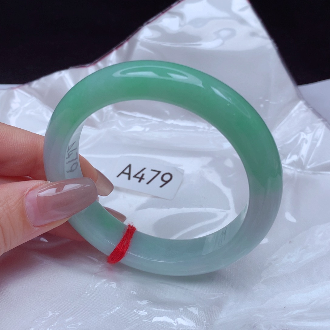 翡翠手镯未镶嵌手镯55