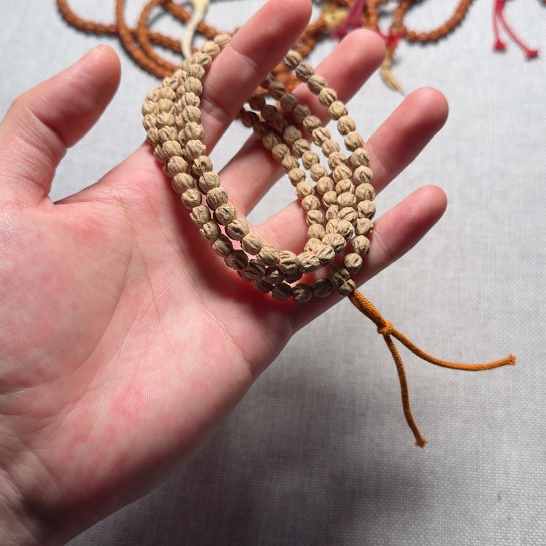 【闪购商品】柏香籽/百香籽吊坠