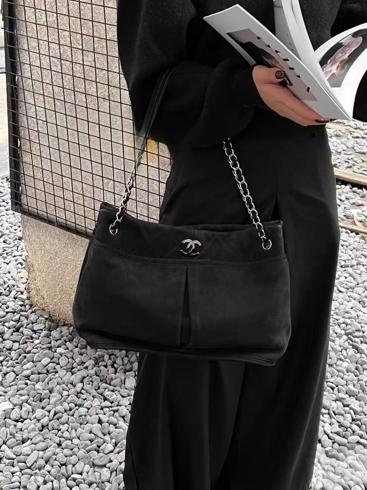 95新 Chanel/香奈儿 黑银双口袋鱼子酱托特底长32 16开